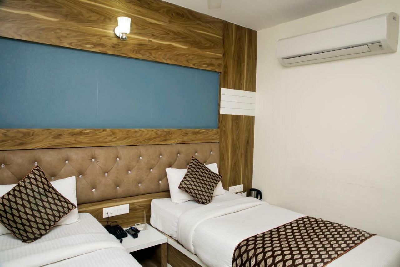 Hotel Ganges Grand Waranasi Zewnętrze zdjęcie