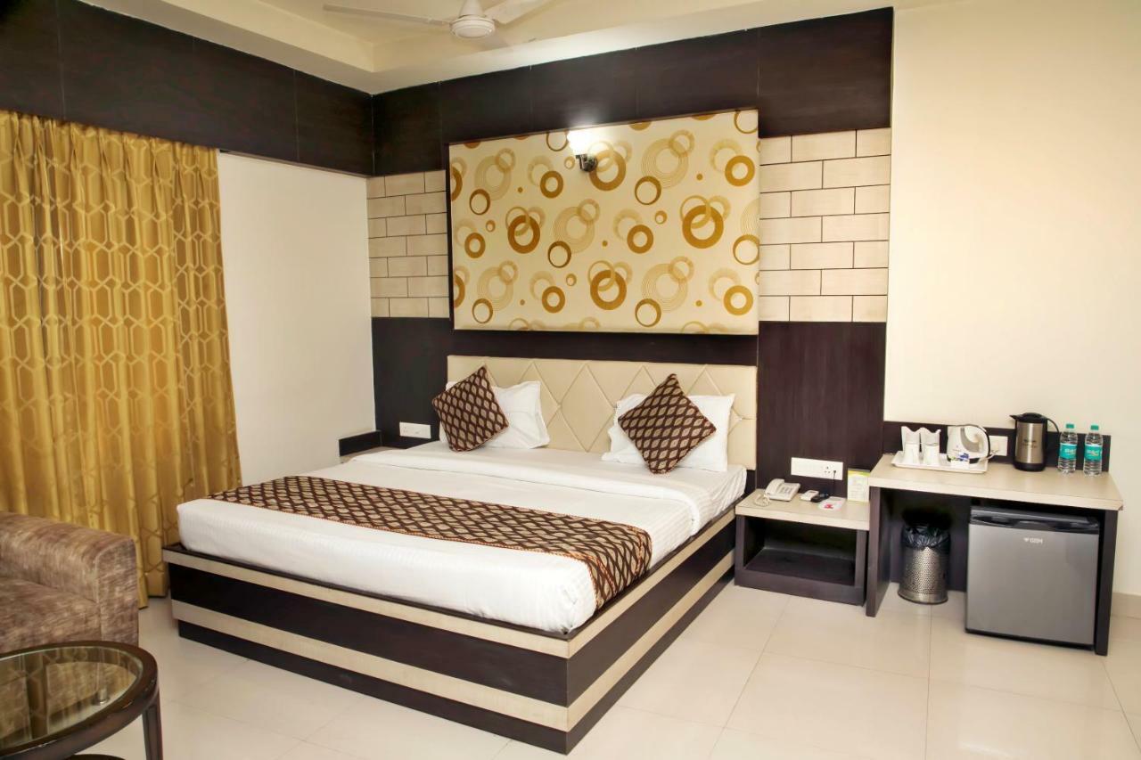 Hotel Ganges Grand Waranasi Zewnętrze zdjęcie