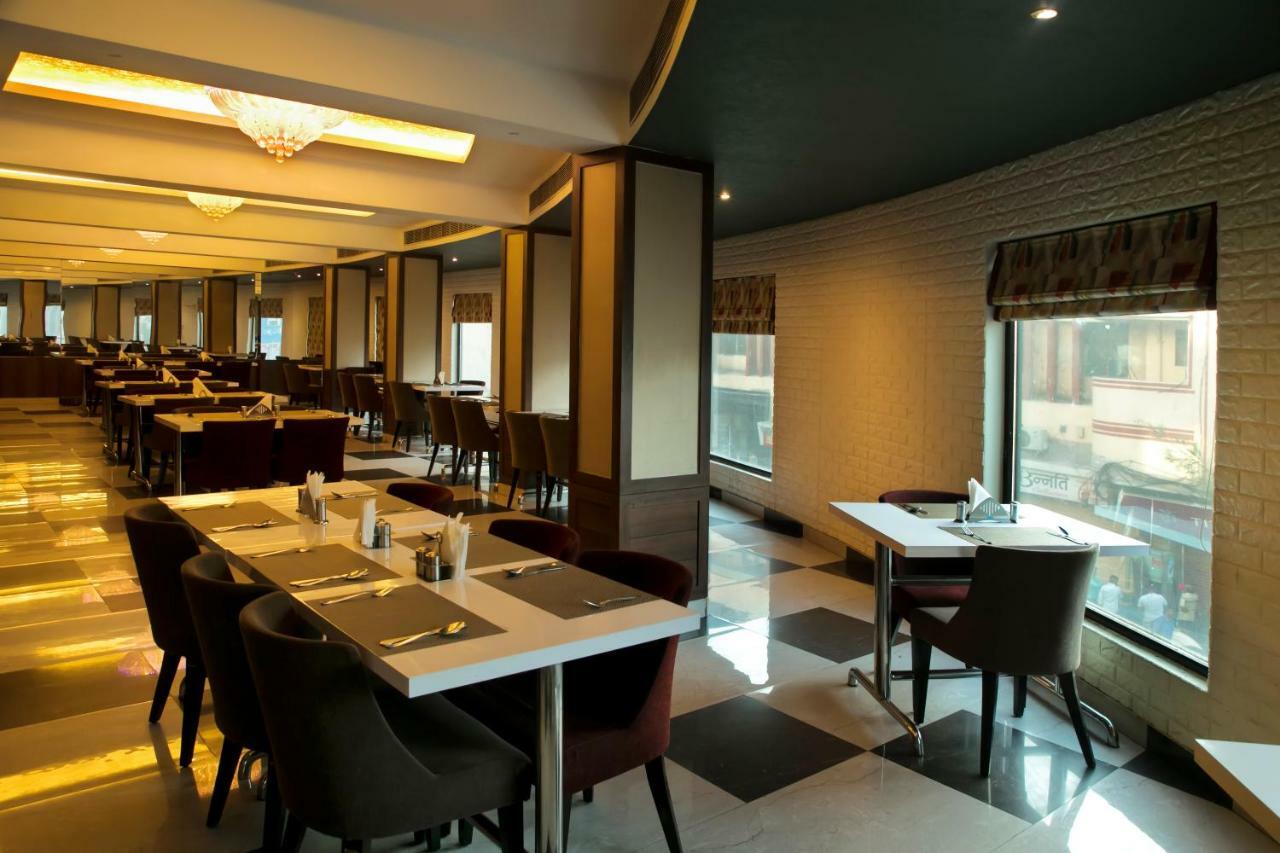 Hotel Ganges Grand Waranasi Zewnętrze zdjęcie