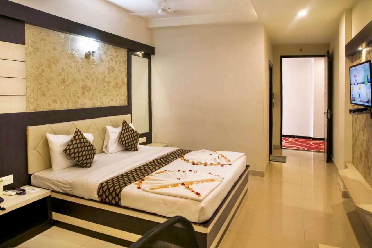 Hotel Ganges Grand Waranasi Zewnętrze zdjęcie