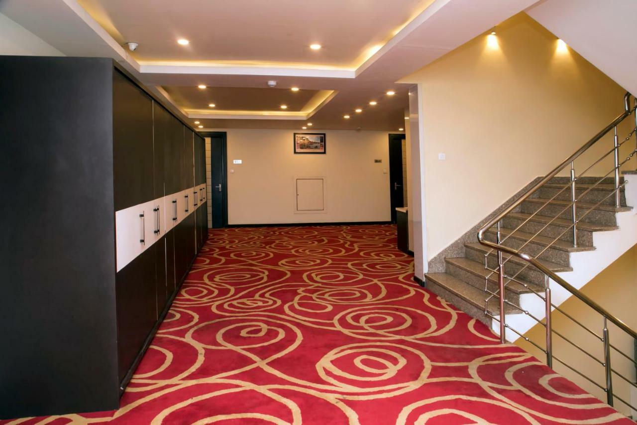 Hotel Ganges Grand Waranasi Zewnętrze zdjęcie