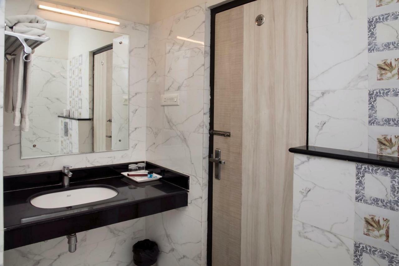 Hotel Ganges Grand Waranasi Zewnętrze zdjęcie